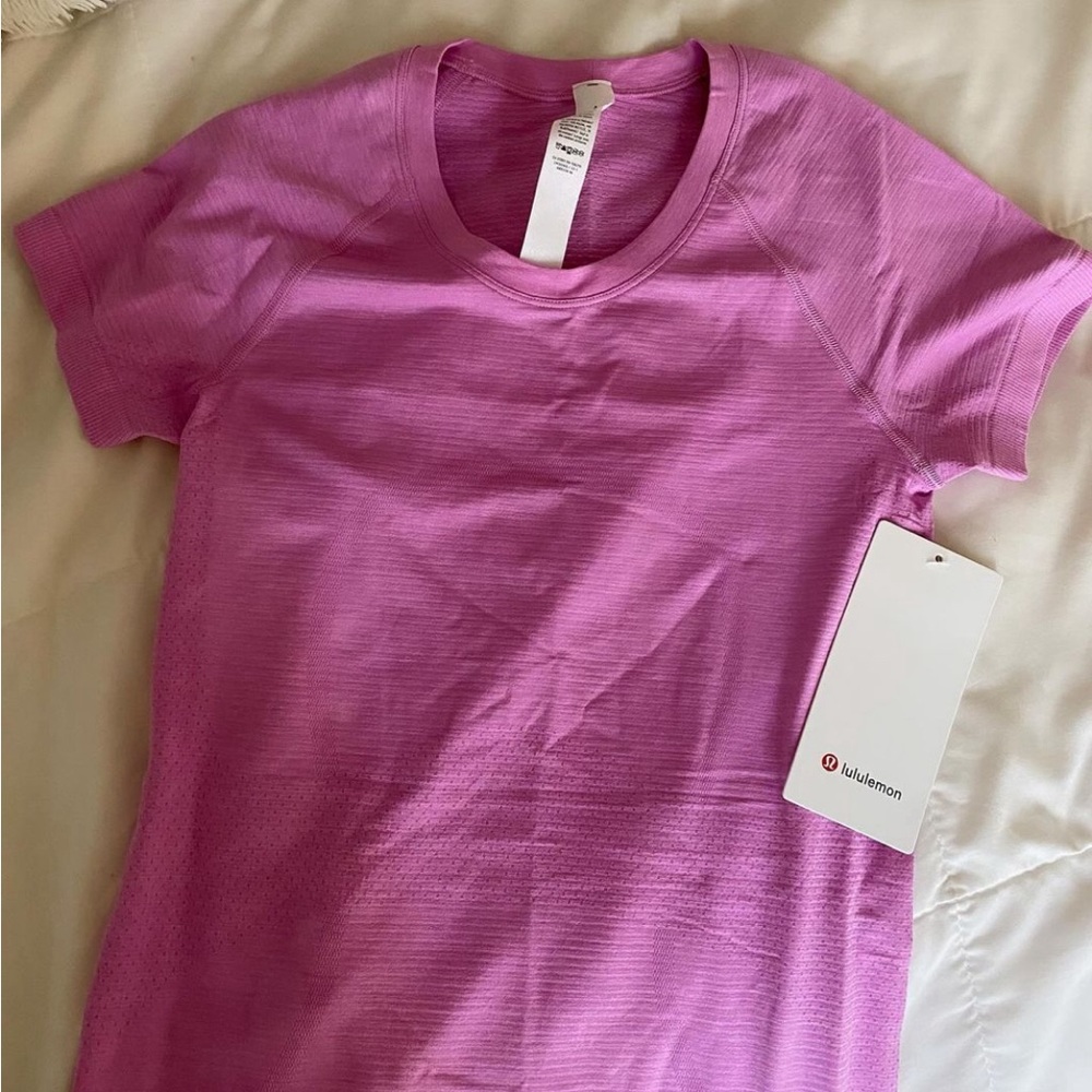 Dahlia Mauve Swiftly Tech, NWT